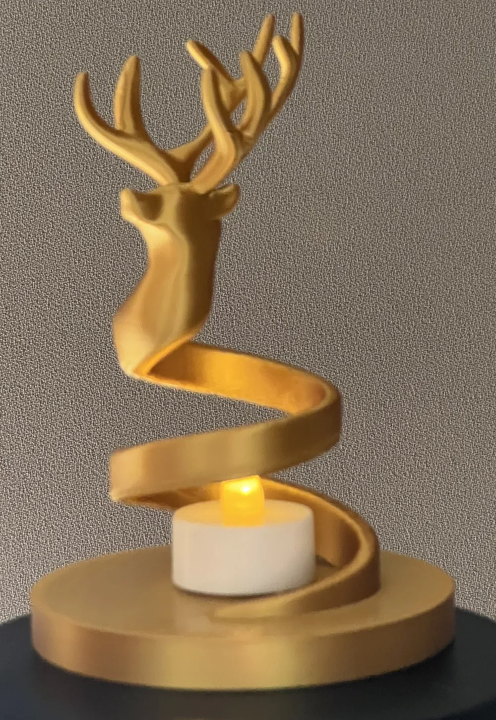 Spiralreinsdyr moderne 3D-printet juledekorasjon i PLA-bioplast