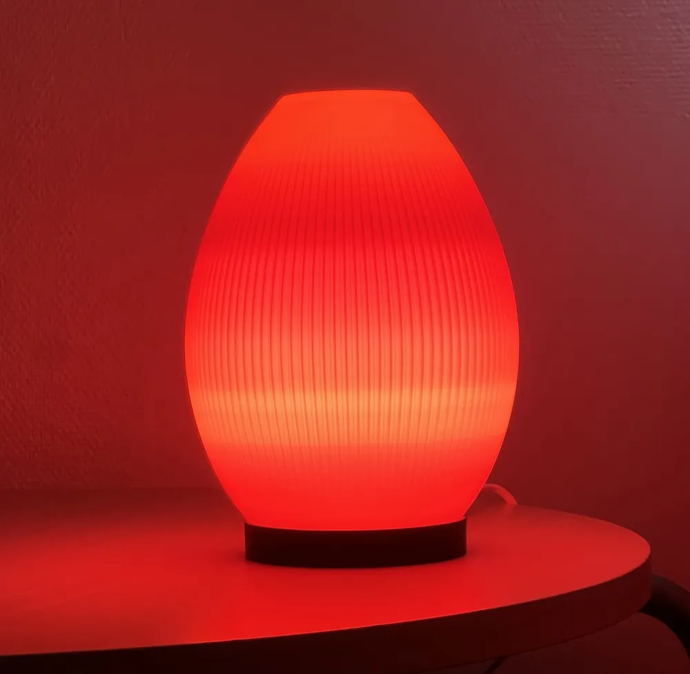 Flame gradientlampe 3D-printet lampe med varm glød i PLA-bioplast