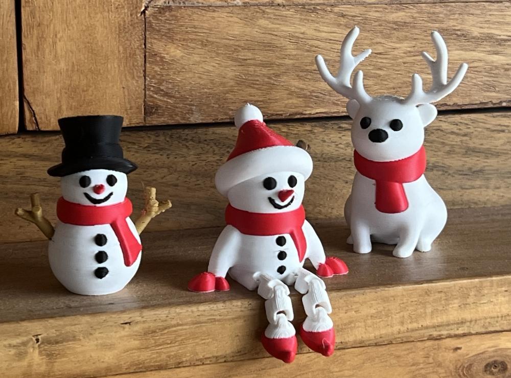 Søte og glade julefigurer 3D-printet julepynt i PLA-bioplast