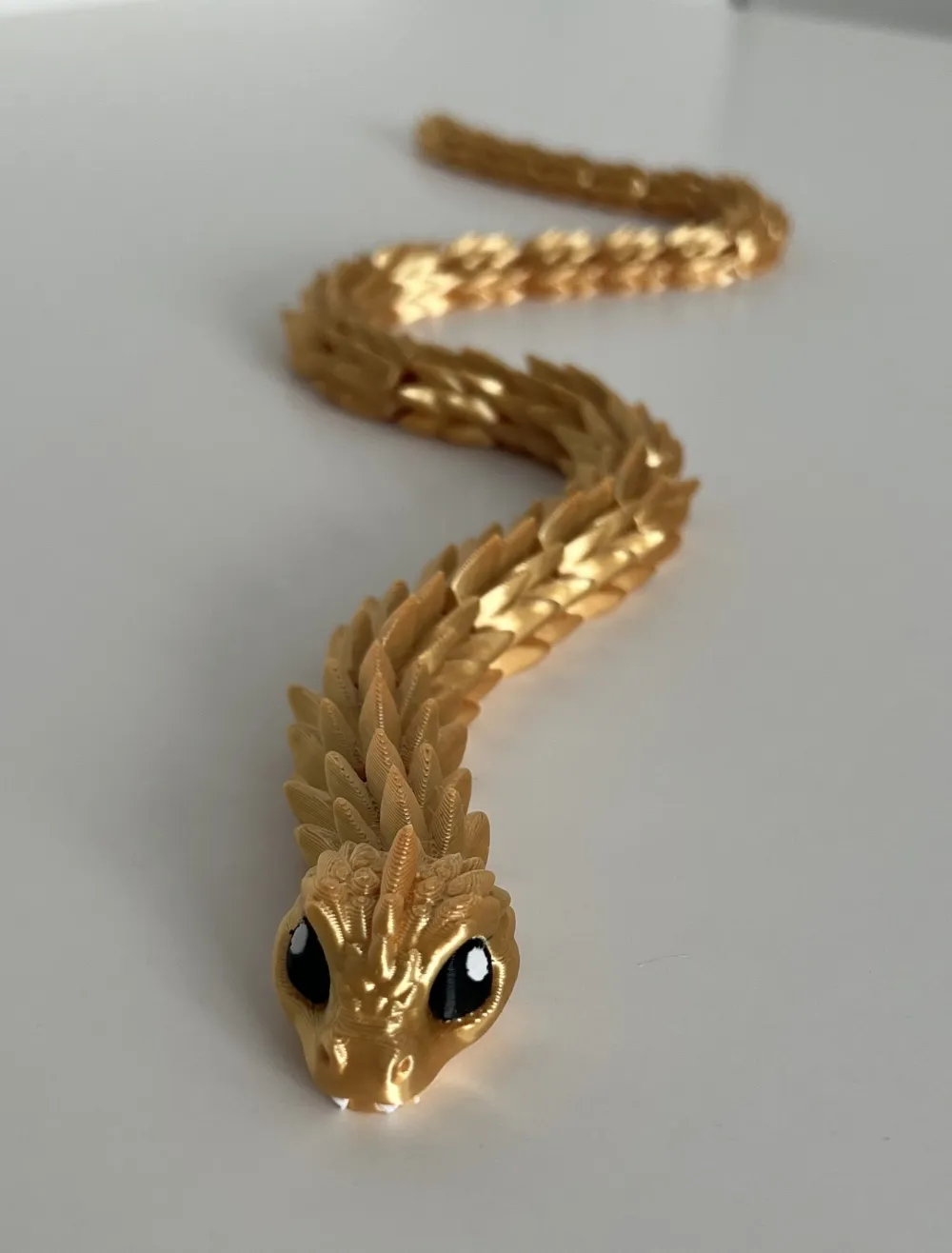 Flexi-snake-dragon-3d-printet-drage