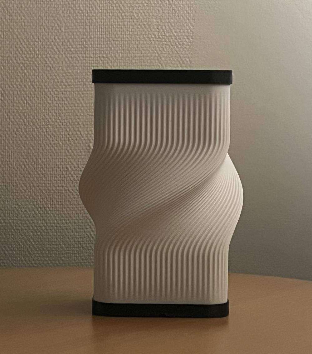 Torsion-twist-lampe-3d-printet